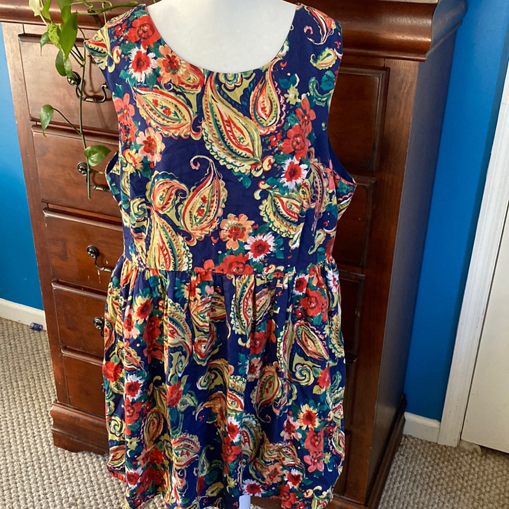 Forever 21+ brand blue floral dress. Size 2X